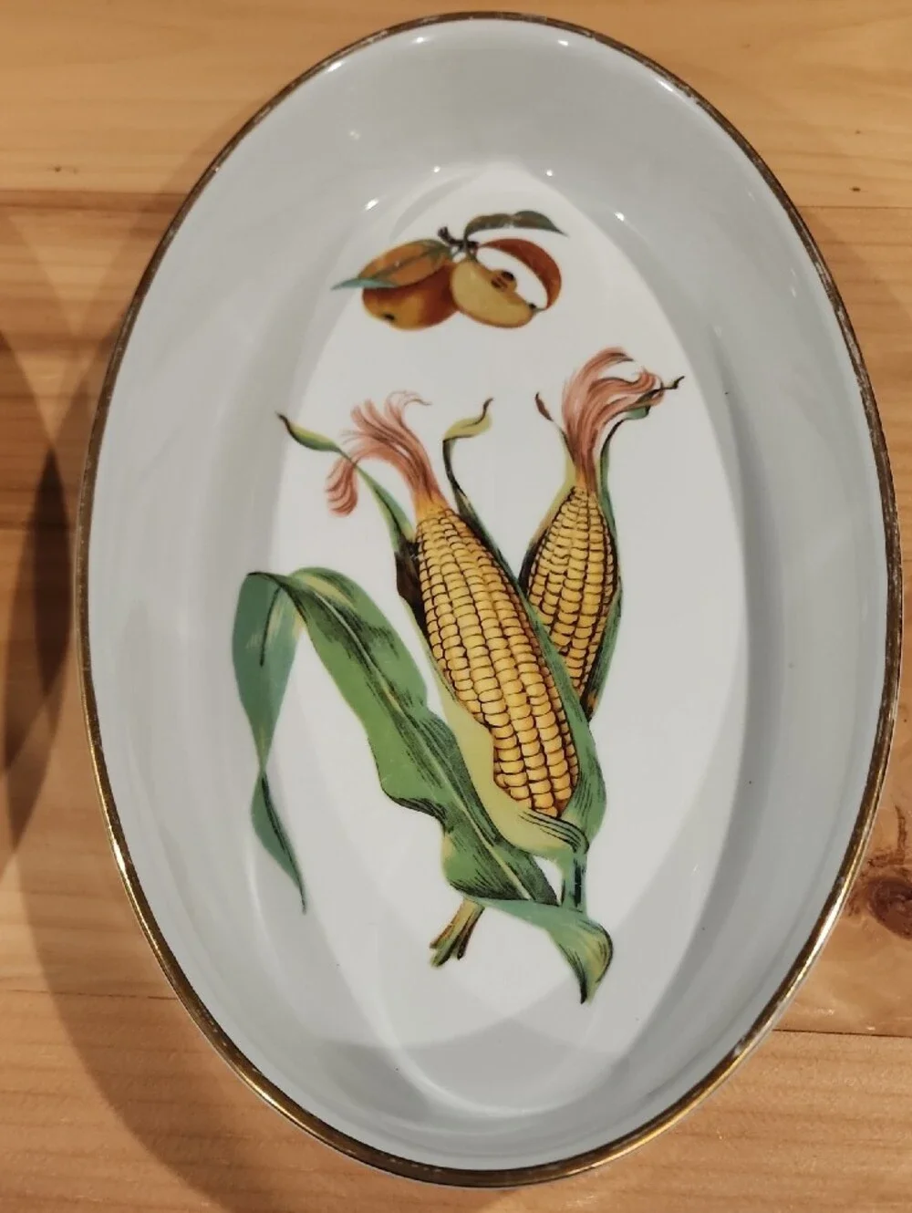 Royal Worcester fine porcelain oval bakers from the Evesham Gold pattern.